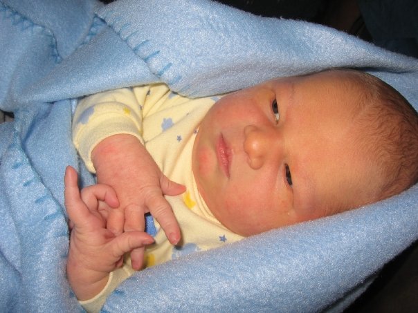 Elliot James Ducommun at two days old